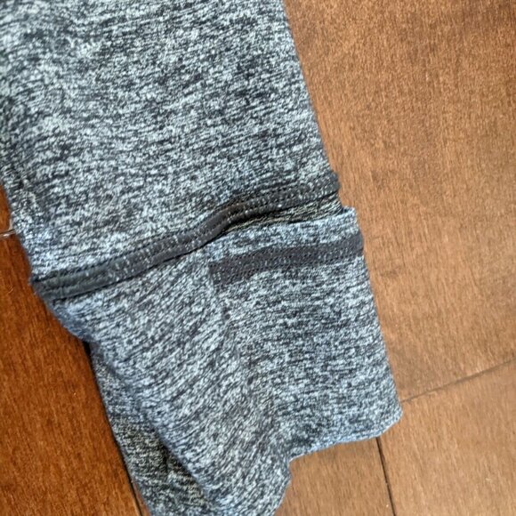 Lululemon women's gray zip up define jacket in size 8 - Picture 9 of 11